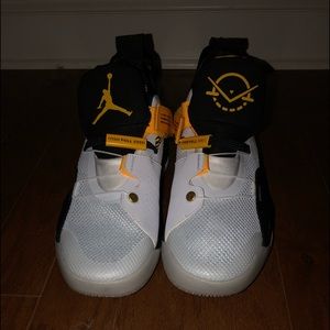 AIR JORDAN XXXIII